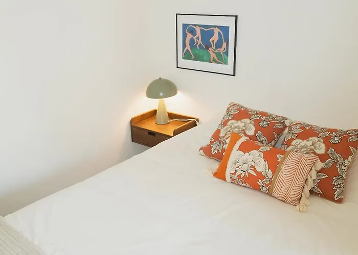 Apartment 1 Min Walk From Metro And Trendiest Neighborhood Bonfim Porto