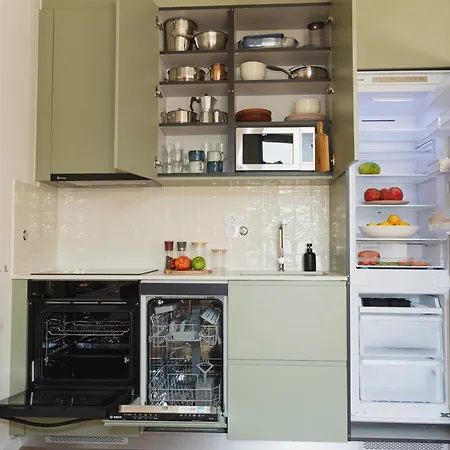 1 Min Walk From Metro And Trendiest Neighborhood Bonfim