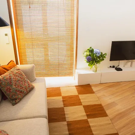 1 Min Walk From Metro And Trendiest Neighborhood Bonfim 아파트