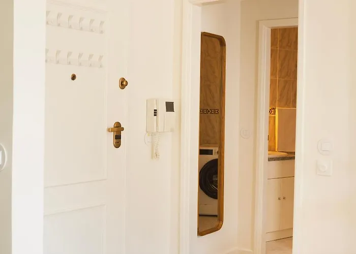 Apartman 1 Min Walk From Metro And Trendiest Neighborhood Bonfim