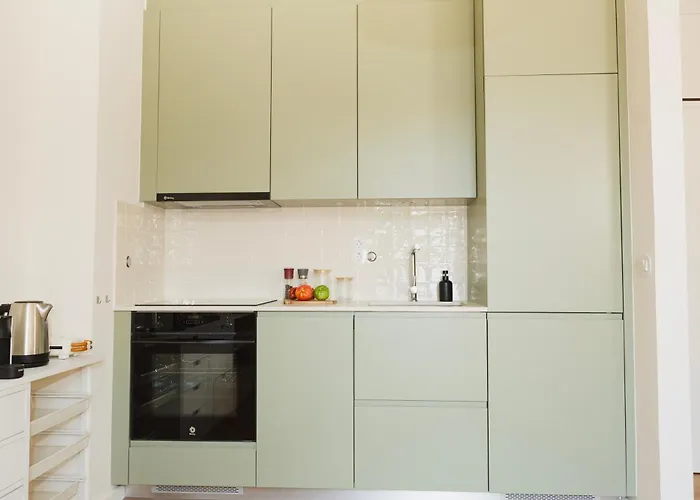 1 Min Walk From Metro And Trendiest Neighborhood Bonfim * Porto