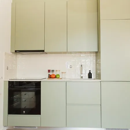 1 Min Walk From Metro And Trendiest Neighborhood Bonfim * Порту