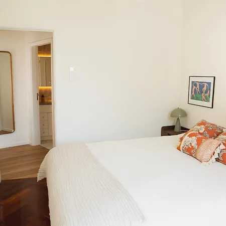 Апартаменты 1 Min Walk From Metro And Trendiest Neighborhood Bonfim *