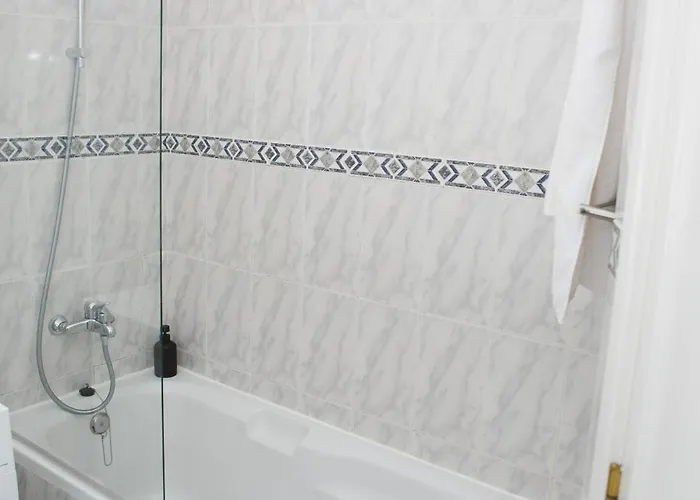 Lejlighed 1 Min Walk From Metro And Trendiest Neighborhood Bonfim